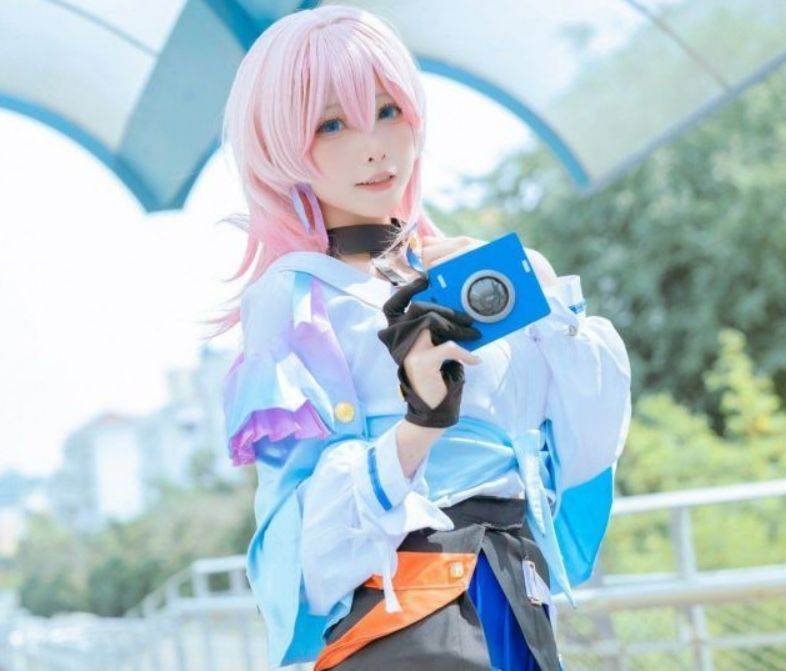 樱岛嗷cosplay《崩坏：星穹铁道》三月七图集2