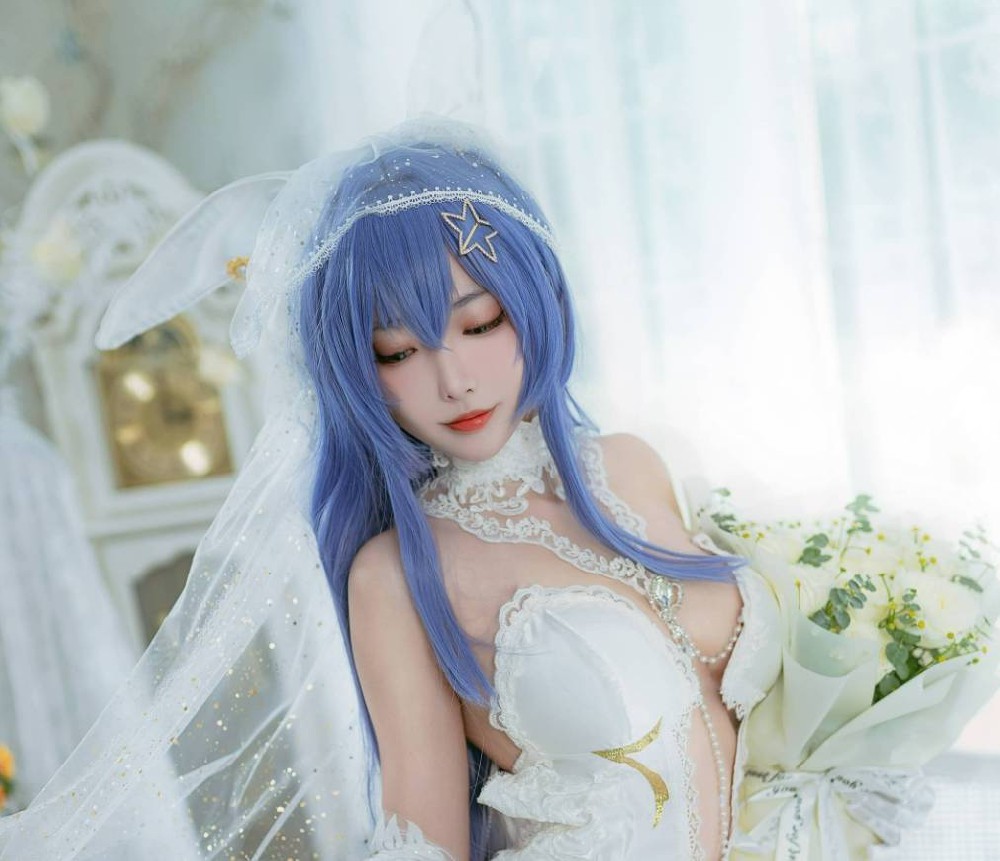 宮本桜cosplay碧蓝航线·埃吉尔旗袍图集作品，东方韵味十足