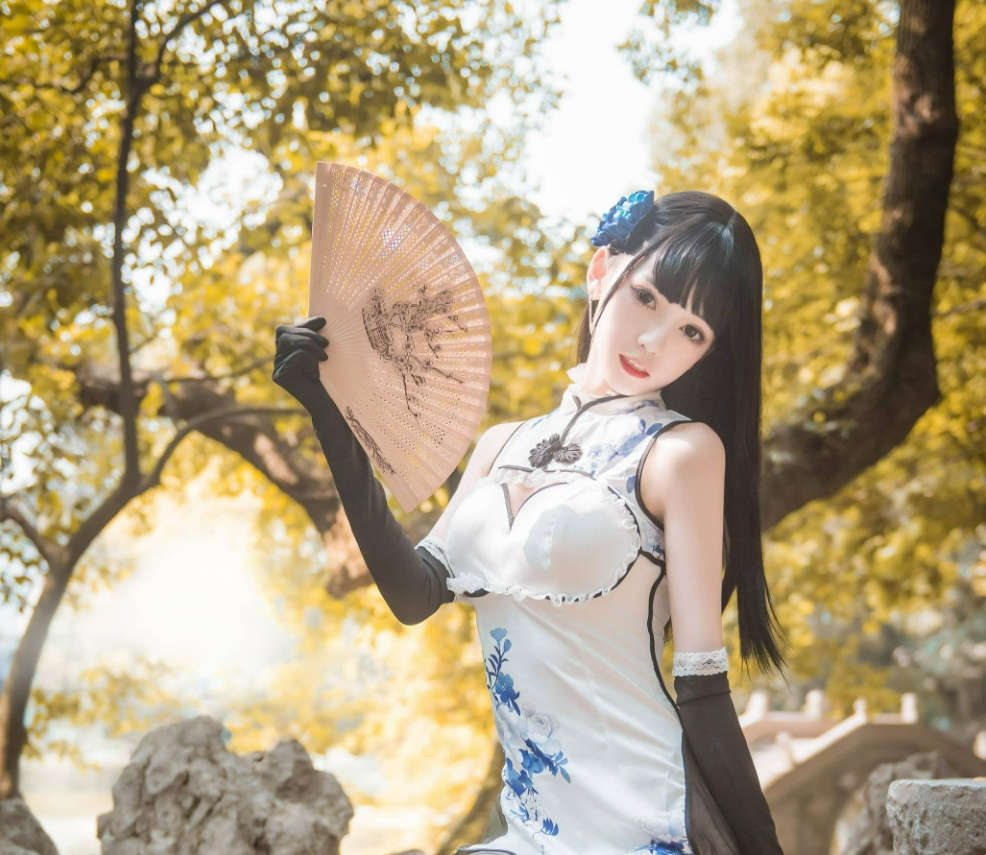 你的负卿w瓶儿旗袍cosplay图集：古典美女的现代演绎