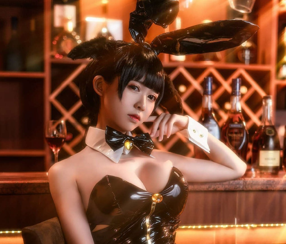 鳗鱼霏儿cosplay双人本 兔女郎精美图集作品，合作魅力与互动瞬间