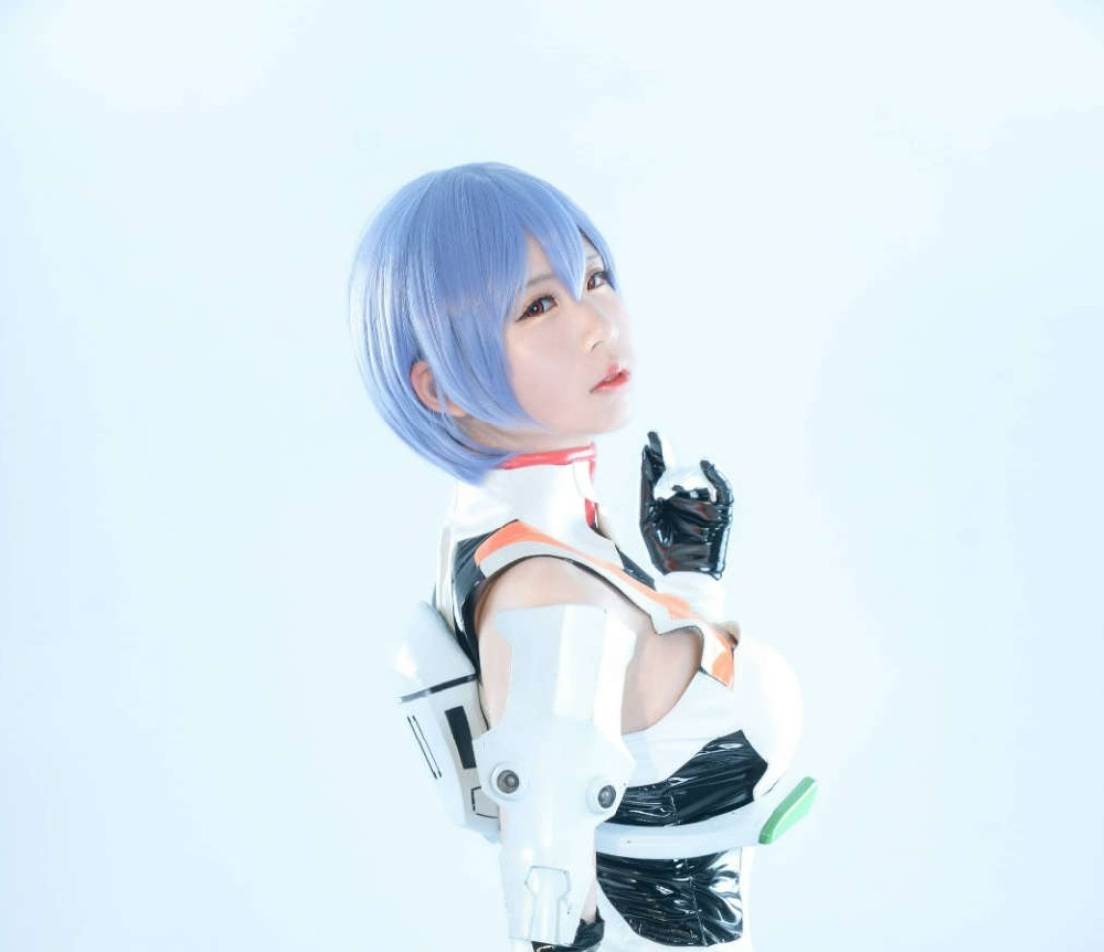 爱老师_PhD新世纪福音战士绫波丽cosplay作品图集：沉默寡言的蓝发美少女