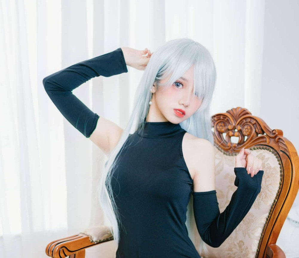 果咩酱w伊丽莎白cosplay作品图集：优雅贵族的古典魅力