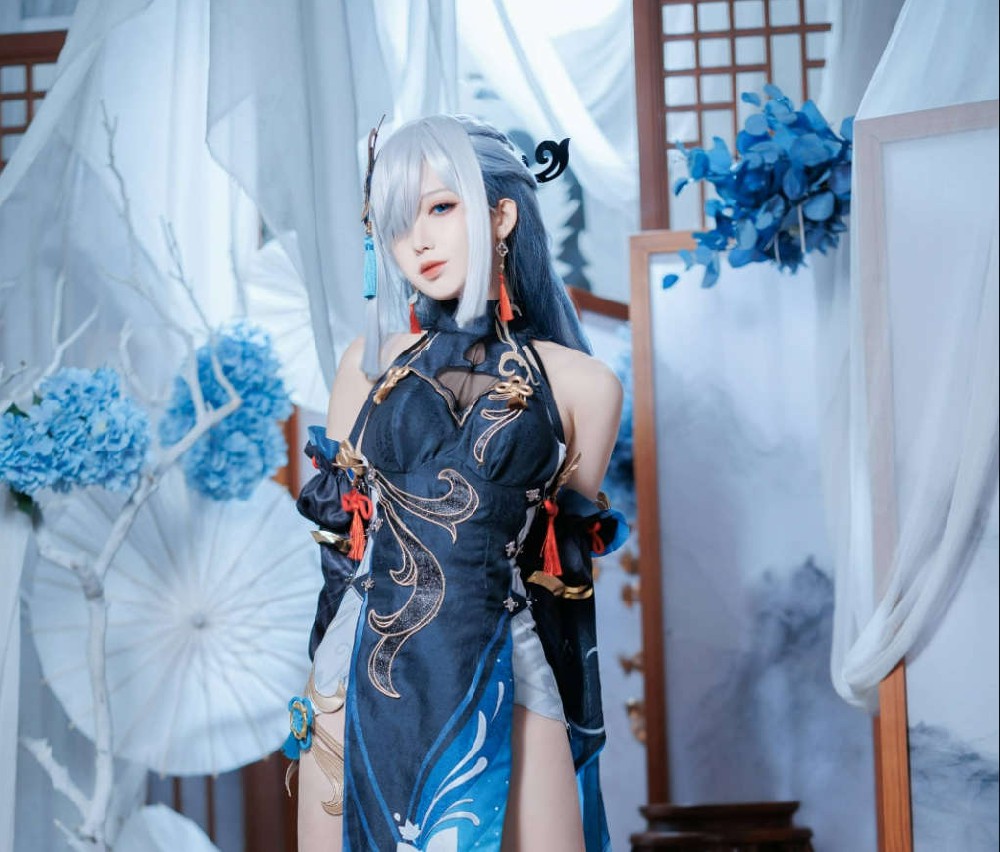 封疆疆v cosplay原神申鹤海灯节：带你走进神秘与光明交织的节日氛围